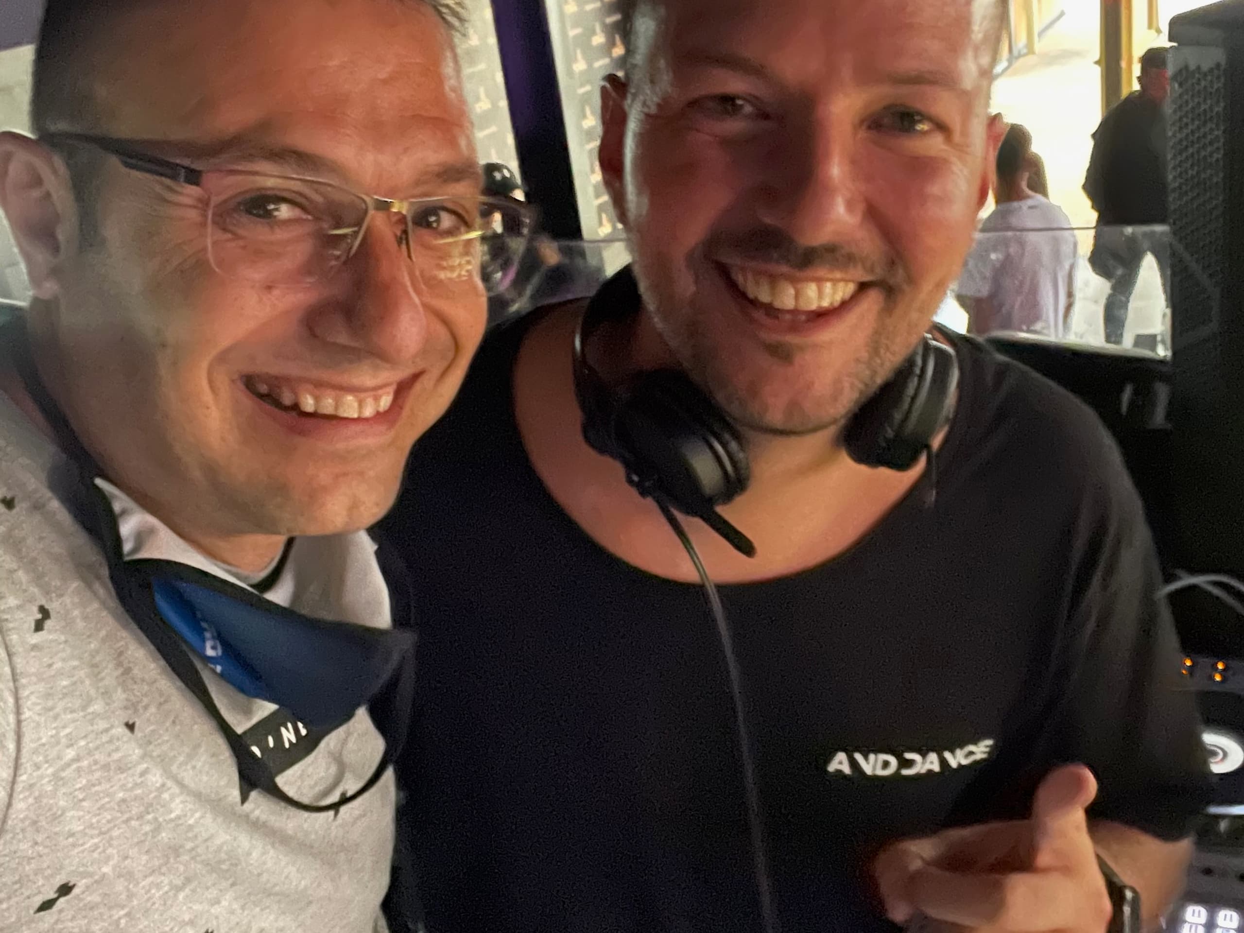 Gus Aguero DJ — con Fran Ares DJ