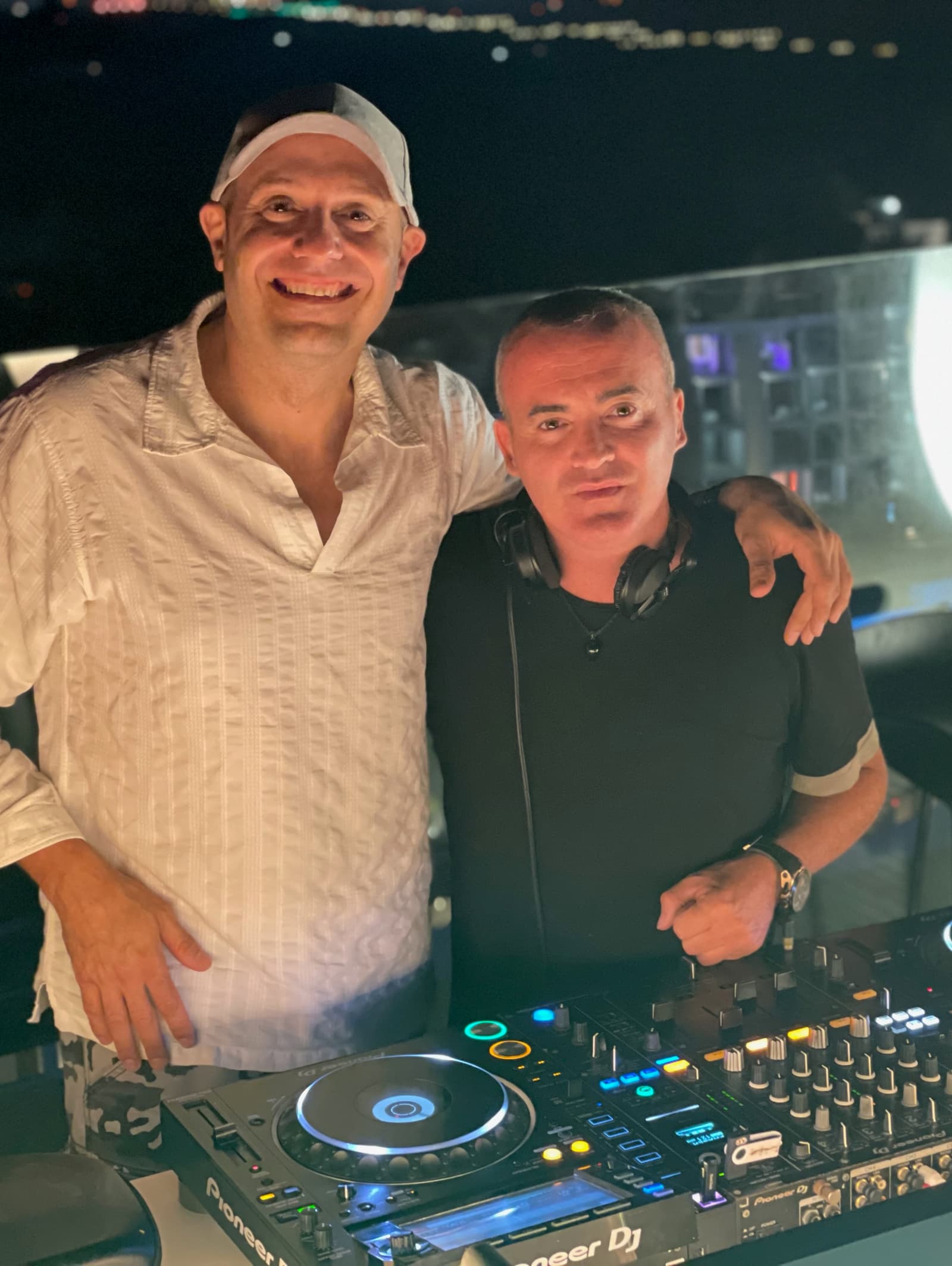 Gus Aguero DJ — The Unexpected Hotel · Ibiza · con Félix da Funk
