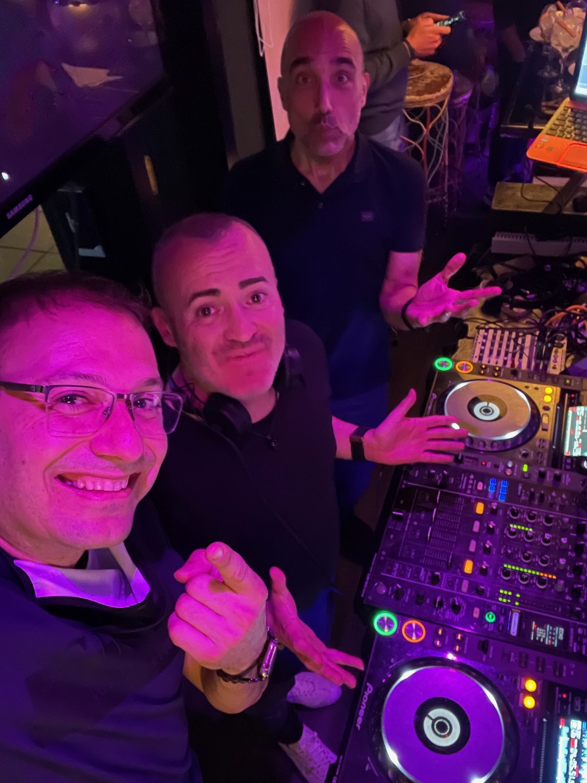 Gus Aguero DJ — En cabina